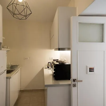 Apartment Anemomylosrooms2