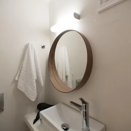 Apartment Anemomylosrooms2 *